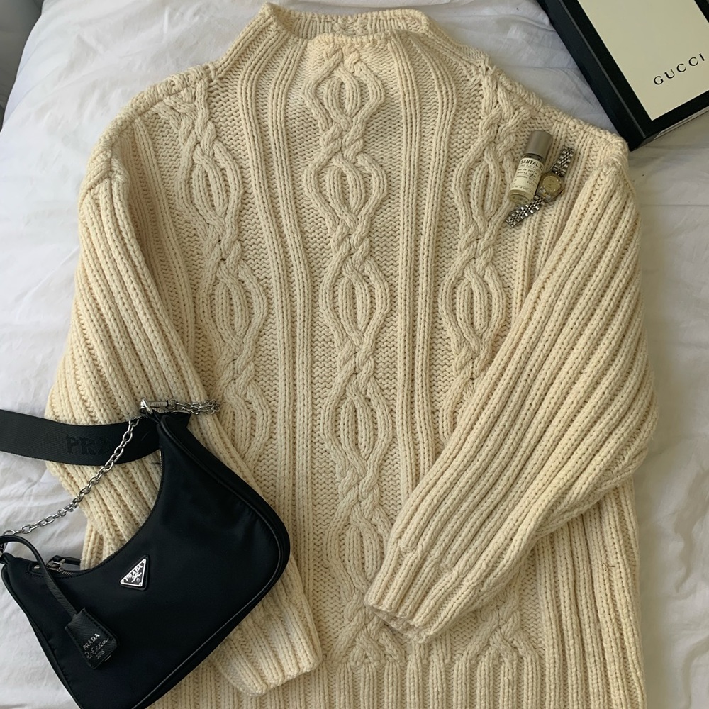 Gucci cream knit sweater